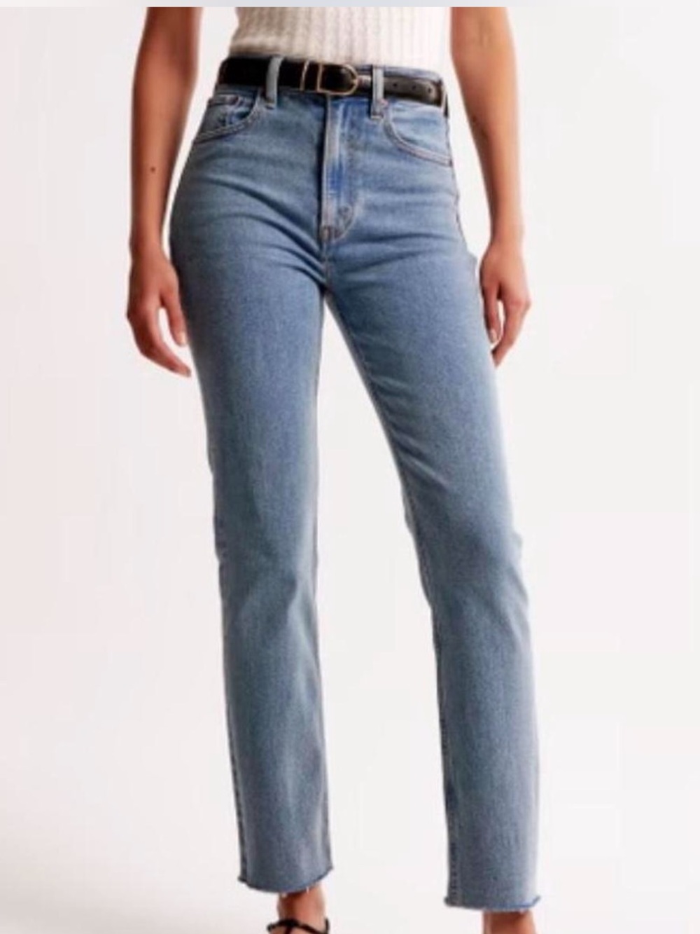 Abercrombie & Fitch Classic High-Rise Straight Leg Jeans - Light Blue. Waist 26